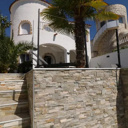 Holiday home Valira 20d - Belle Avec Piscine Et Amarre Empuriabrava