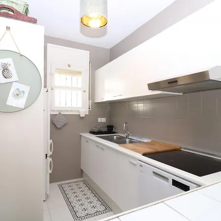 Valira 20d - Belle Avec Piscine Et Amarre Holiday home Empuriabrava