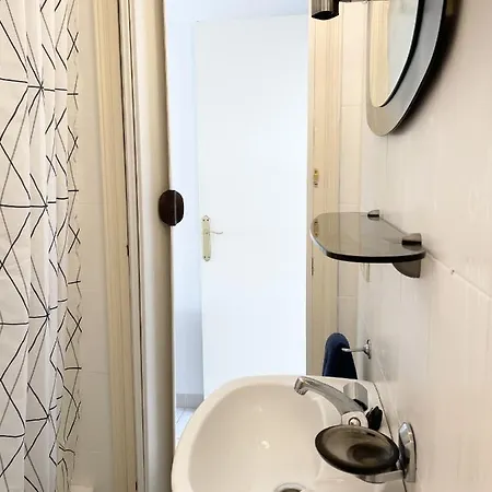 Valira 20d - Belle Avec Piscine Et Amarre Holiday home *