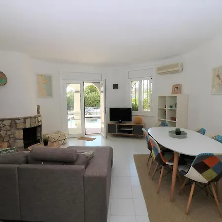 Holiday home Valira 20d - Belle Avec Piscine Et Amarre Empuriabrava