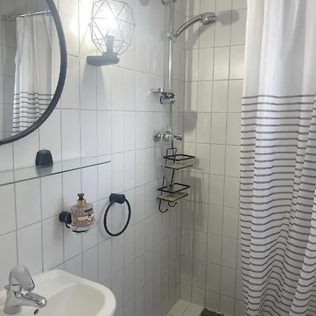 Valira 20d - Belle Avec Piscine Et Amarre Holiday home *